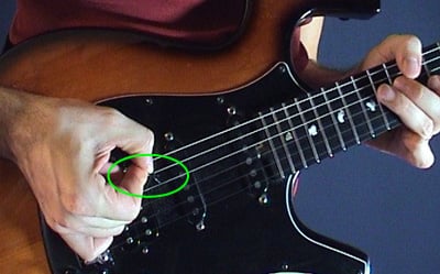 Speedpicking with the right angle